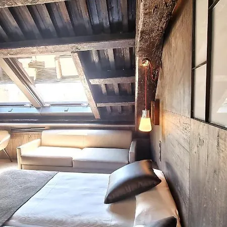 ホテル サント アグスティ 3*